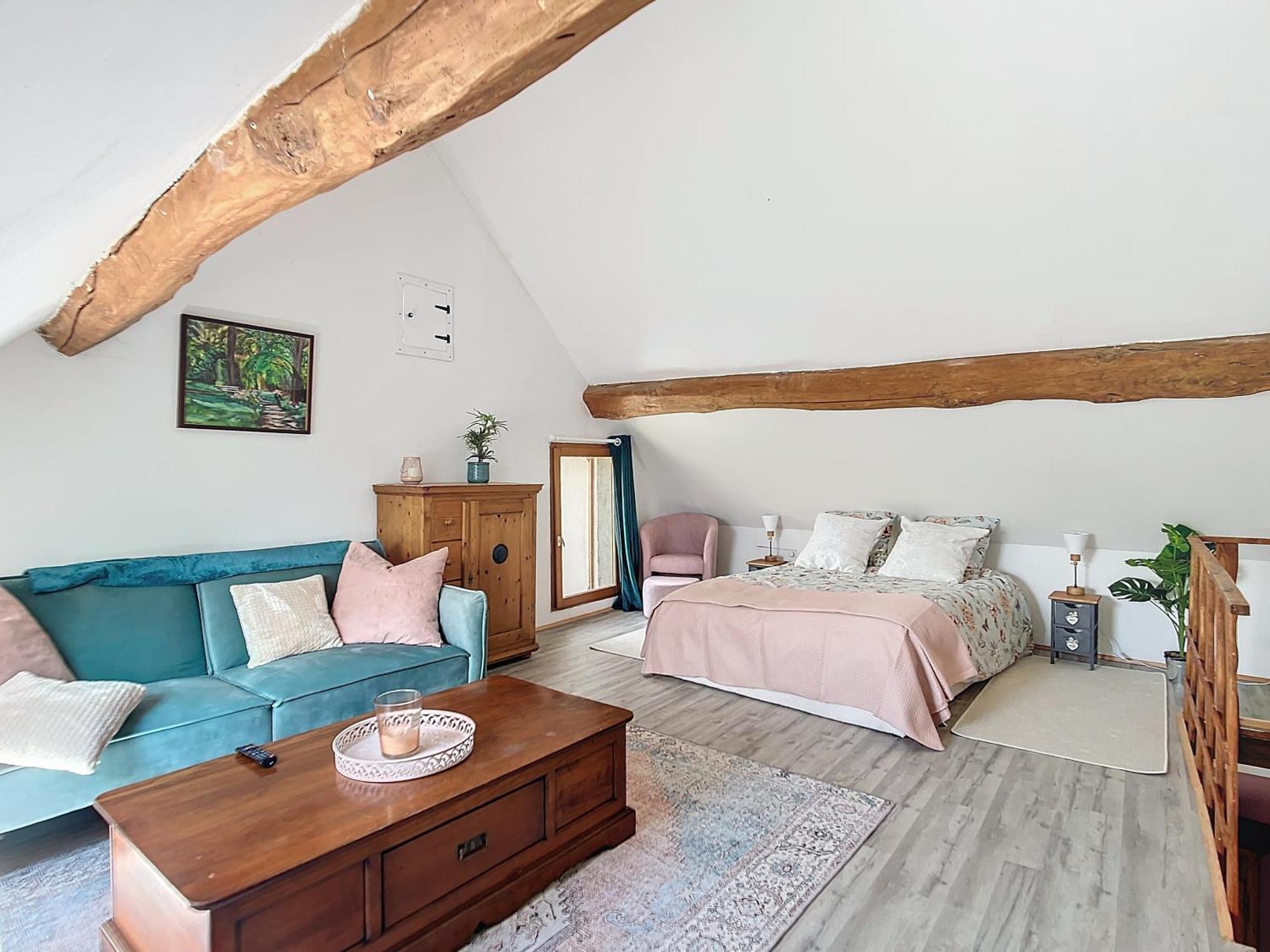 Charmante Maison Joux-la-Ville Exteriör bild